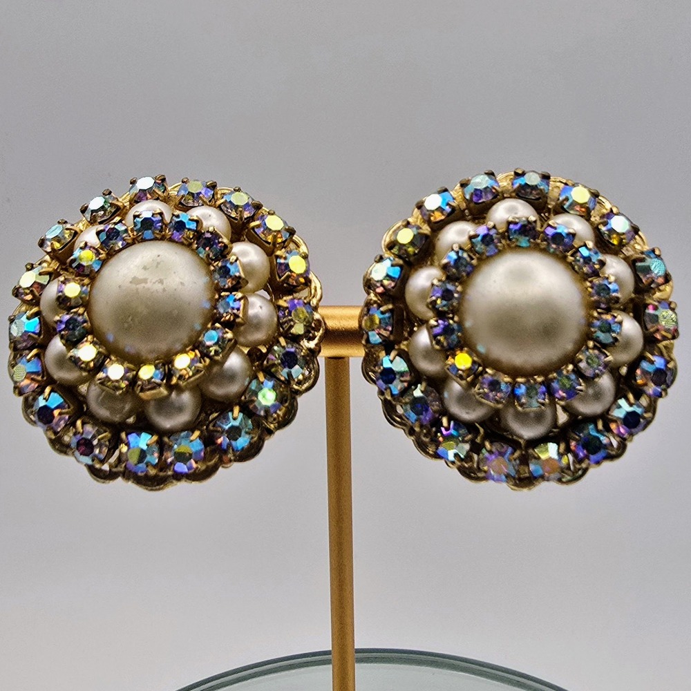 Vintage Aurora Borealis Rhinestone Faux Pearl Clip On Earrings Gold Tone Cluster